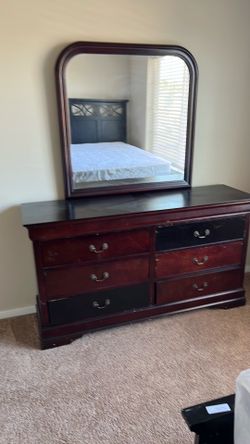 Dresser