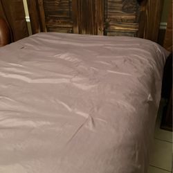 Reversible Full Size Comforter With Bed Sheets 