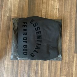 Essential Hoodie