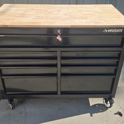 Husky Tool Box 46x25.5 