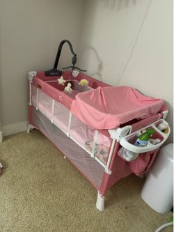Baby pink crib/changing pad