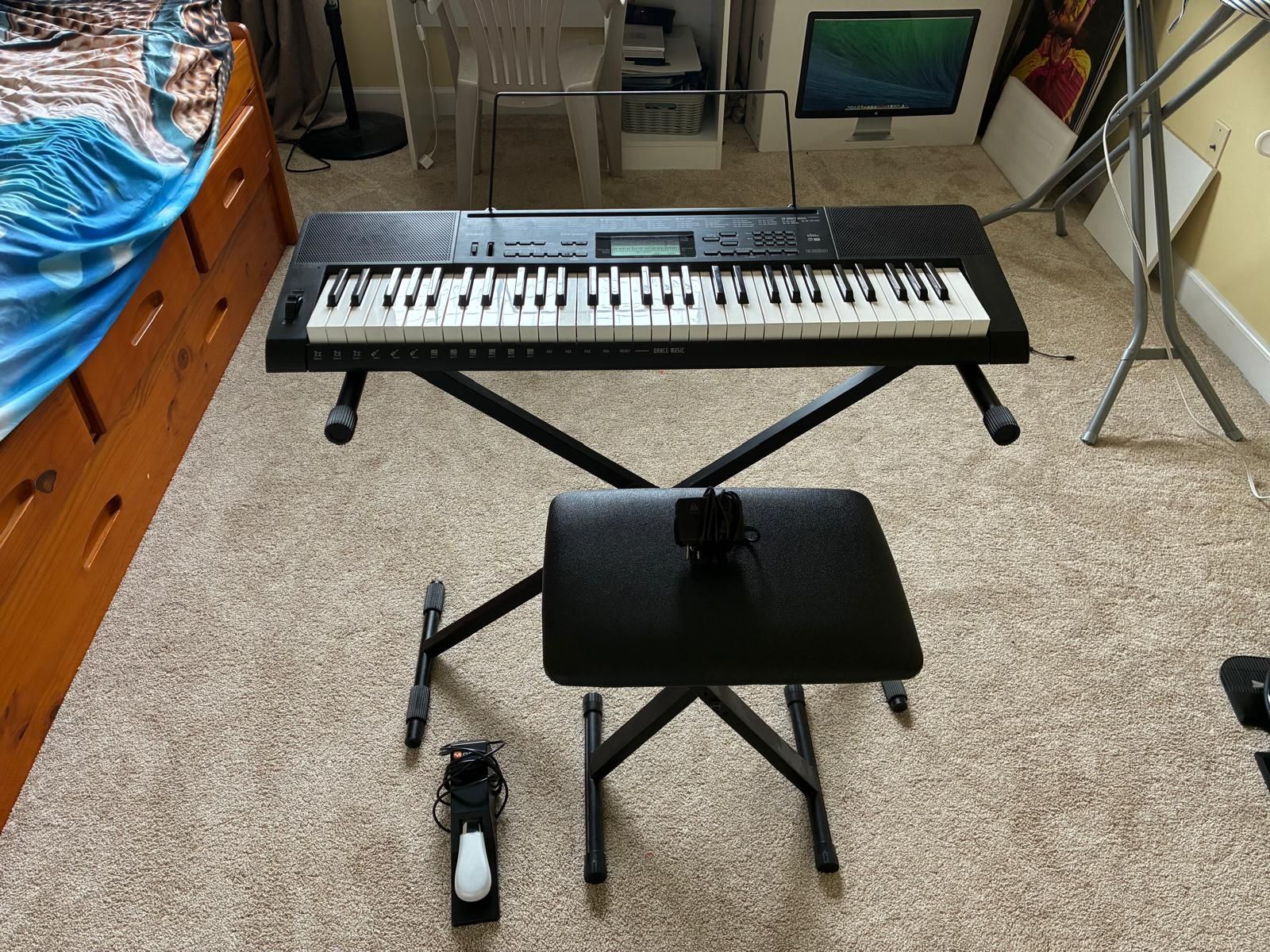 Keyboard With Chair, Bell In Excellent Condition