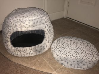 Dog-cat bed cave shape/ grey and white
