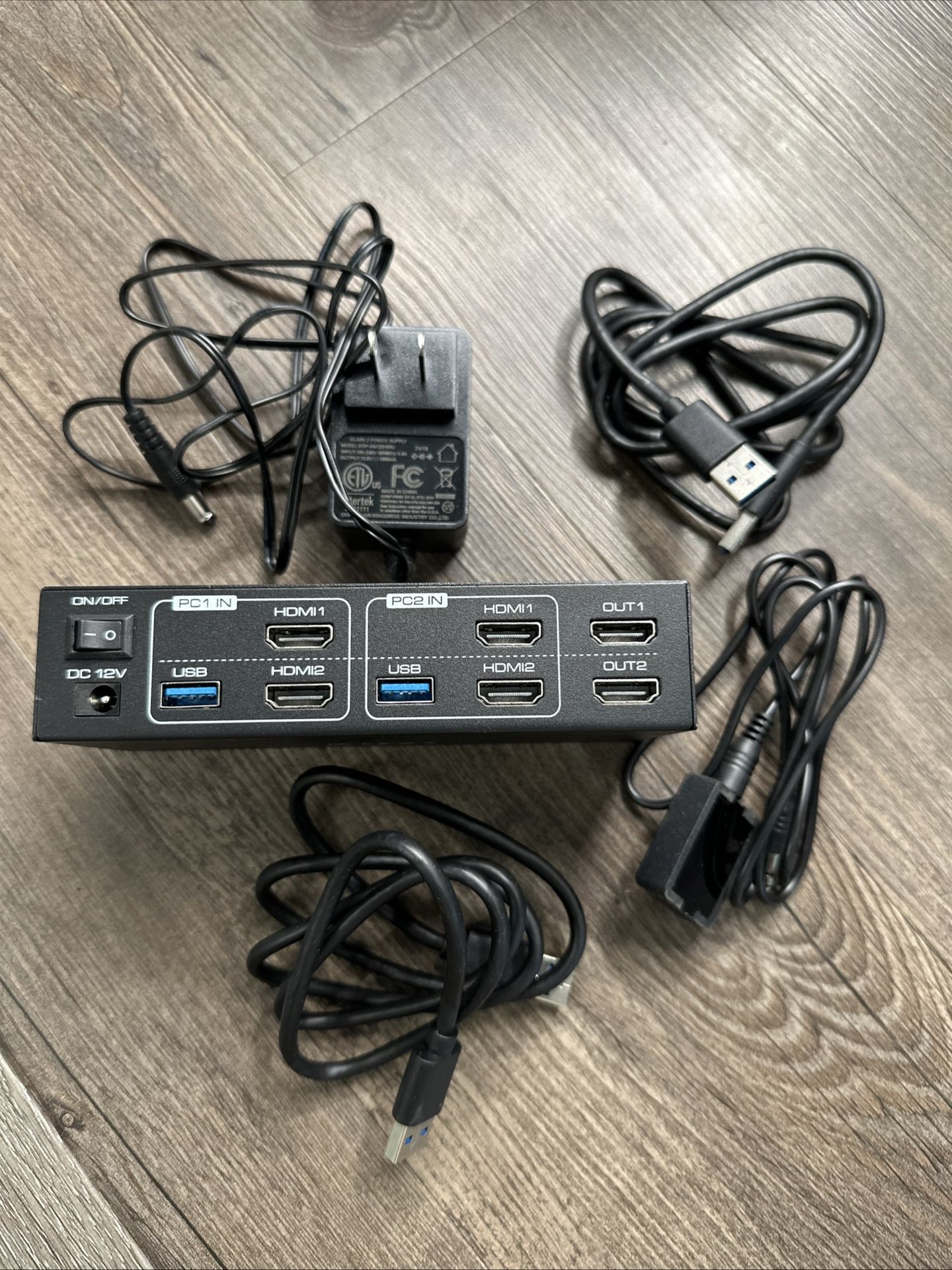 HDMI KVM Switch Dual Monitor 2 Port KVM Switch Support 4K@60Hz USB 3.0 KVM Switches