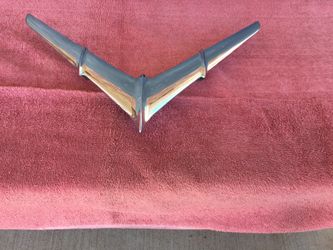 1955 Pontiac Chieftain original Hood Ornament