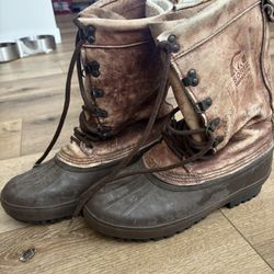Snow Boots Size 10 Unisex