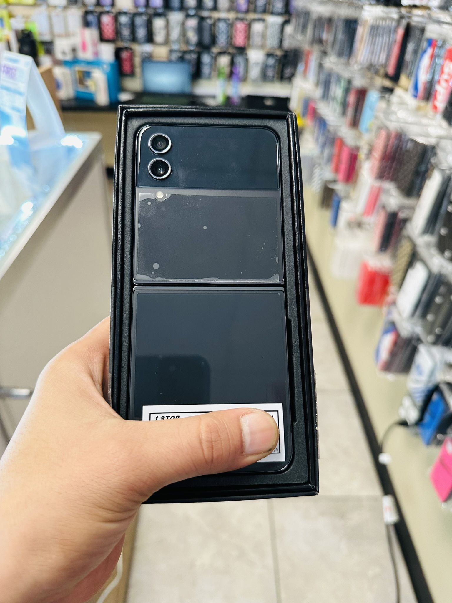 New Samsung Galaxy Flip 4 Unlocked