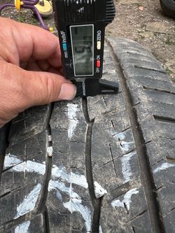 1 tire  LT 265/70/17