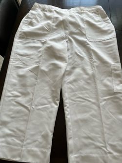 White Alfred Dunner stretch Caprise size 14