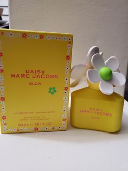 Marc Jacobs Glow