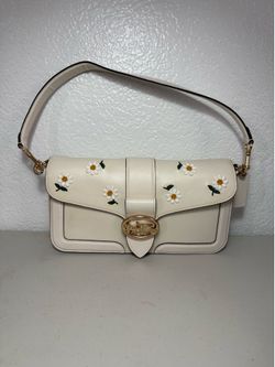 Authentic Coach Georgie Shoulder Bag Daisy Embroidery