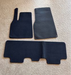 Tesla Model Y Floor Mat Set