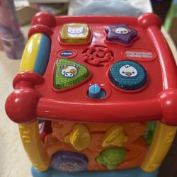 VTech Busy Learners Activity Cube