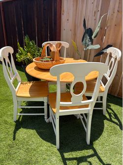 Beautiful pottery barn dining table and chairs for only 350 dollars
