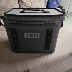 Yeti 18 Soft Cooler