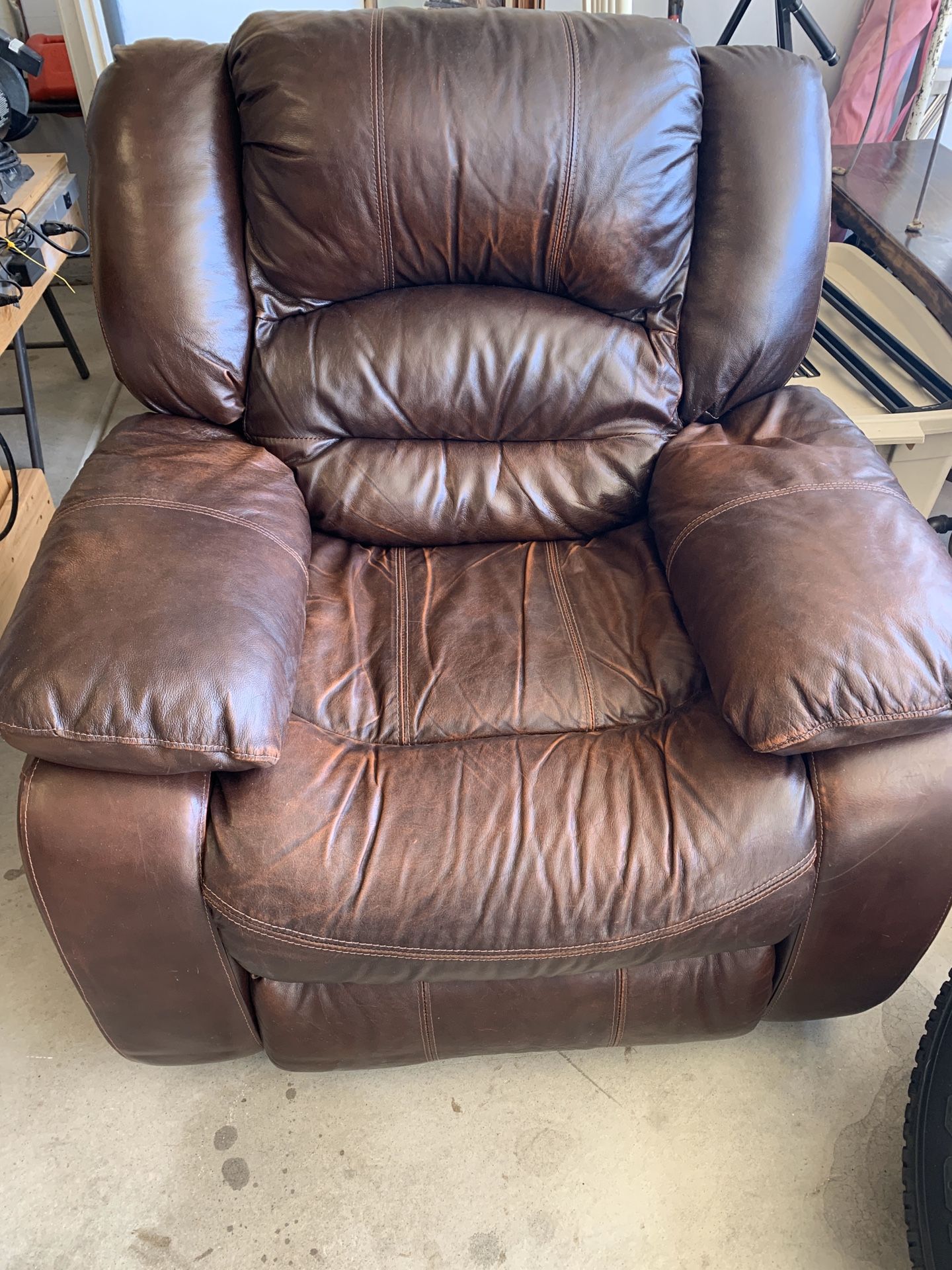 Leather electric recliner