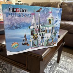 Hegoai Friends Winter Snow House Building Set, Princess Castle