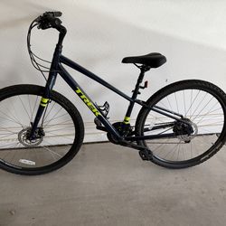 Trek Verve 3 – Small Frame – Mulsanne Blue – Excellent Condition