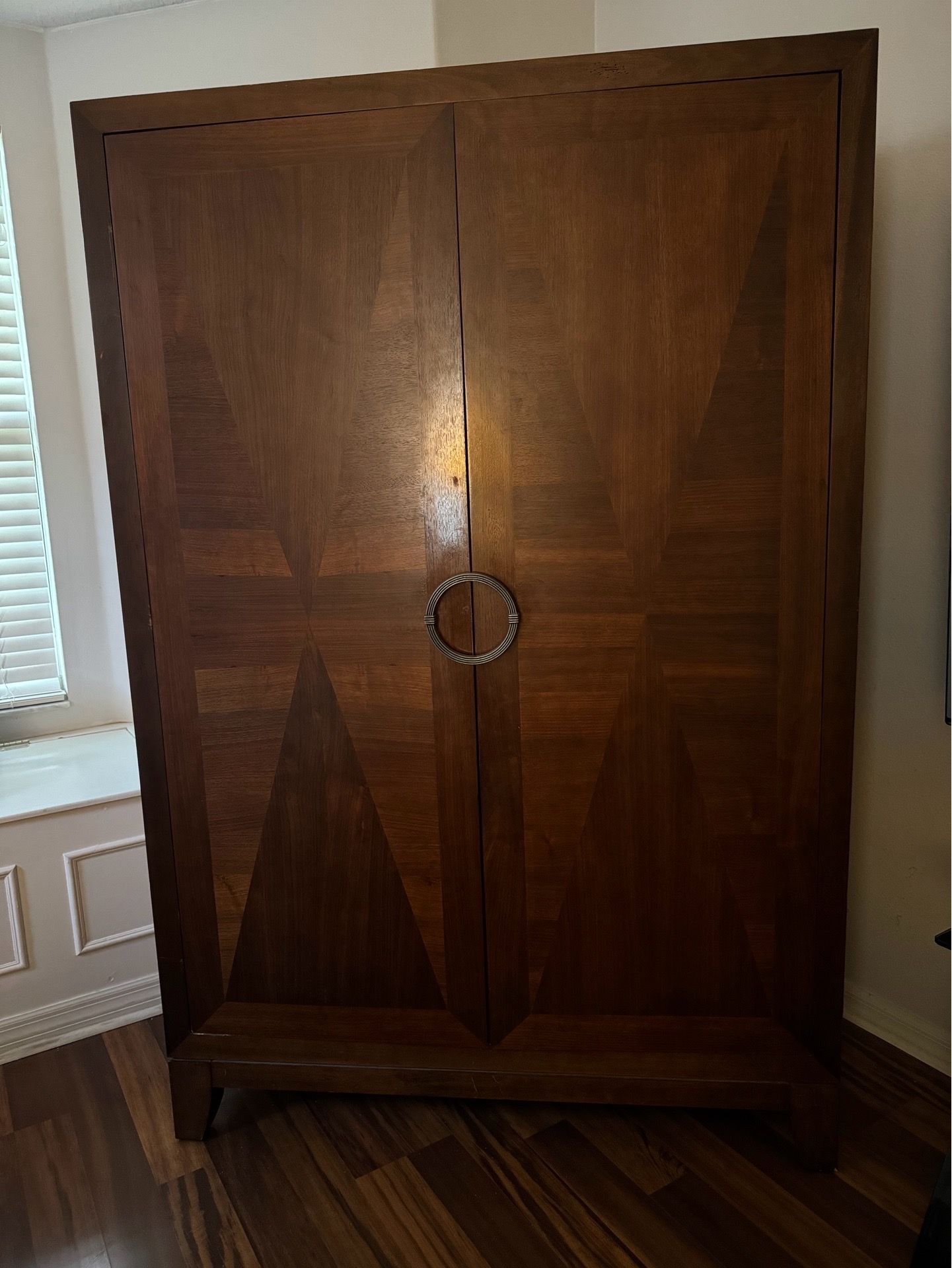 Armoire