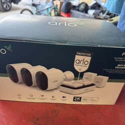 Arlo 