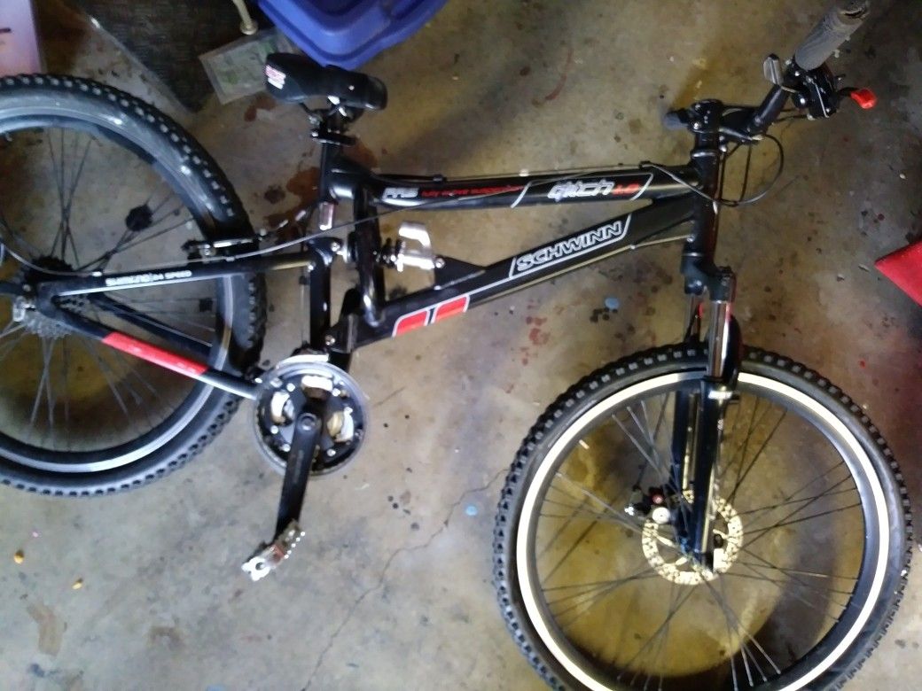 Schwinn Ditch 1.0 fully active suspension Mountain Bike