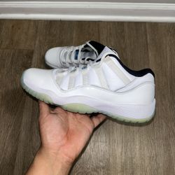 Nike Air Jordan 11 Retro Low GS Legend Blue 528896-117 Youth 6.5Y Womens 8 USED