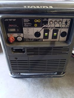 Honda EU7000iS Inverter Generator – FOR PARTS / NOT WORKING – Fuel Injected