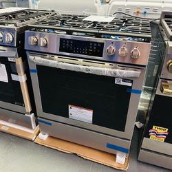 Frigidaire 30” Gas Range Slide In Brand New