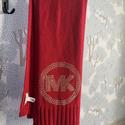 MK Scarf 