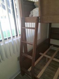 Cama de dos pisos
