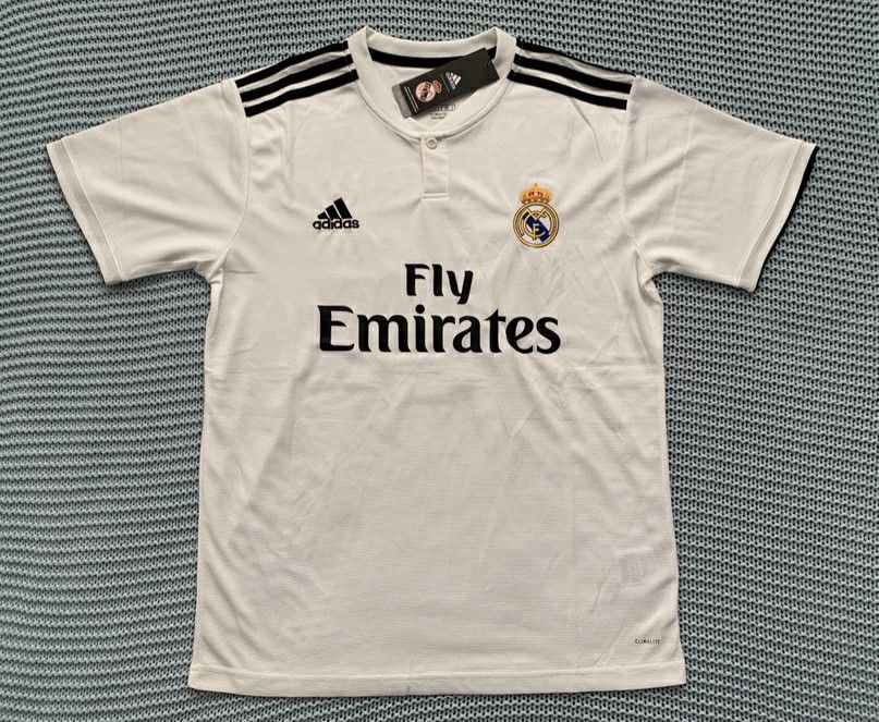 Luka Modric #10 - Real Madrid Soccer Team - Brand New Men's White Home 2018 / 2019 Season Soccer Jersey - Size M and L