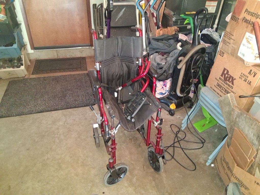 Wheel Chair With Leg And Feet Holder