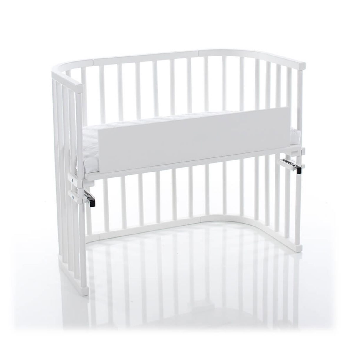 BabyBay Maxi Basinette Bedside Co Sleeper Crib White