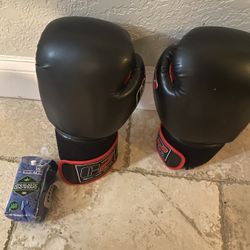 Boxing/muay Thai Gloves And Hand Wrap