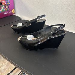 Kenneth Cole 7.5 Women Shoes