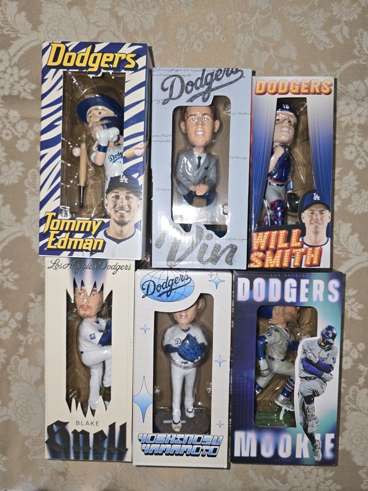 TRADE: LOS ANGELES DODGERS STADIUM GIVEAWAY
