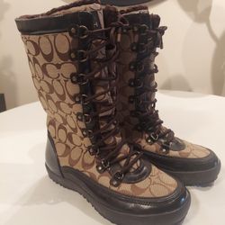 COACH BOOTS ( SIZE 7 )