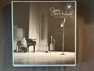 Joni Mitchell Live at Carnegie Hall 1969 Box Set