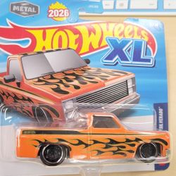 Hot Wheels XL Chevy Silverrado