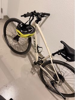 Trek FX 3 Sports (Small) Hybrid Bike