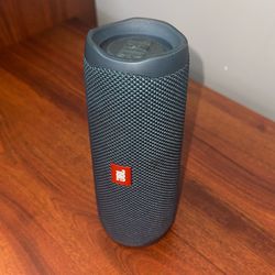 JBL Flip 5 