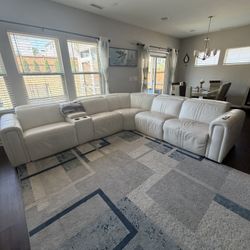 5 Seater Sofa Includes 2 Recliner 