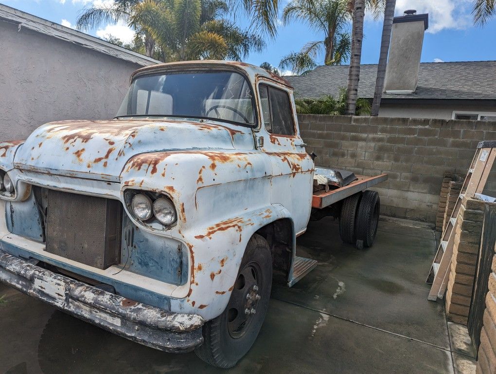 1958 Chevy Viking 