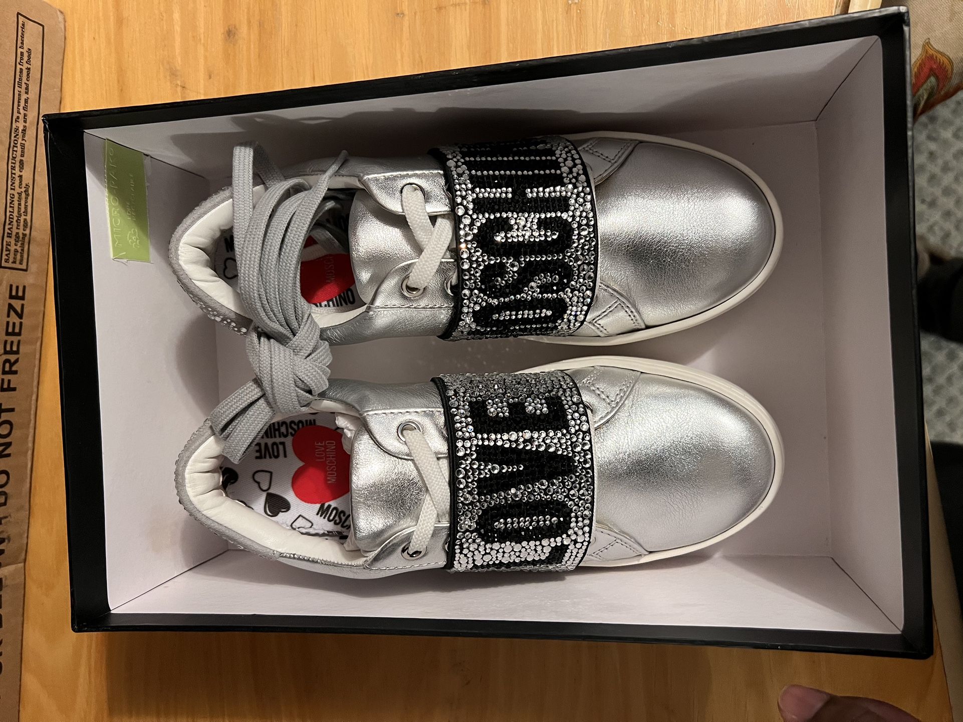 Love Moschina Shoe Size 7.5W