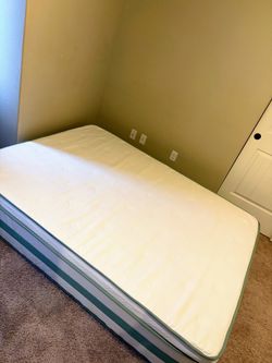 New Queen Size Mattress Hybrid 14 Inch Thick