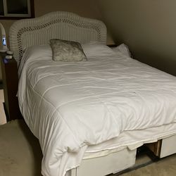 Wicker Full sized bed, dresser, mirror