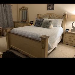 Bedroom Set.