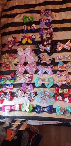 Hair bows