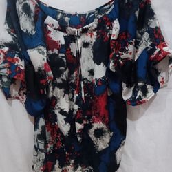 Never Worn Ladies KENSIE BLOUSE