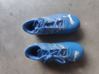 Puma Soccer Shoes For Kids, Size US 1